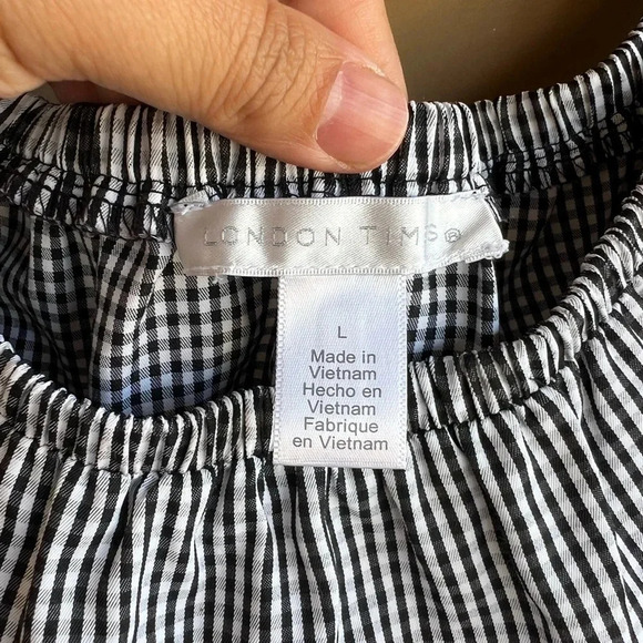 London Times Gingham Off the Shoulder Top - Size Large - Picture 2 of 5